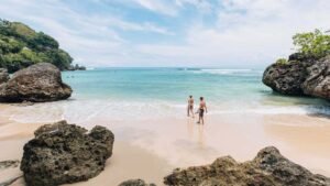 padang-padang-beach2-1600x900